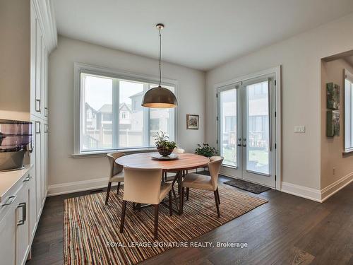 2302 Hyacinth Cres, Oakville, ON - Indoor Photo Showing Dining Room