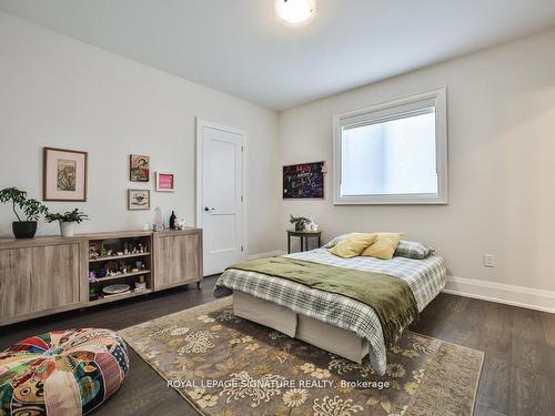 2302 Hyacinth Cres, Oakville, ON - Indoor Photo Showing Bedroom