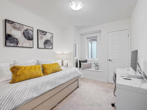 10-1125 Legar Way, Milton, ON - Indoor Photo Showing Bathroom