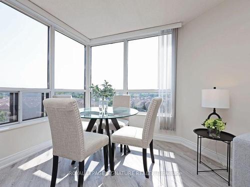 814-10 Northtown Way, Toronto, ON - Indoor Photo Showing Dining Room