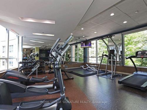 814-10 Northtown Way, Toronto, ON - Indoor Photo Showing Gym Room