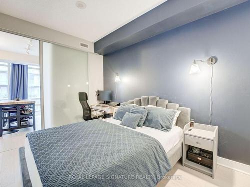 602-90 Stadium Rd, Toronto, ON - Indoor Photo Showing Bedroom