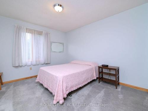 245 Penetanguishene Rd N, Oro-Medonte, ON - Indoor Photo Showing Bedroom