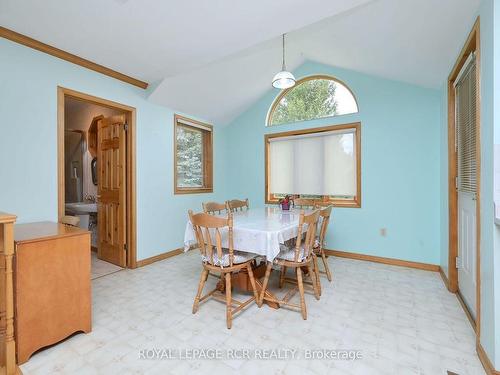 245 Penetanguishene Rd N, Oro-Medonte, ON - Indoor Photo Showing Dining Room