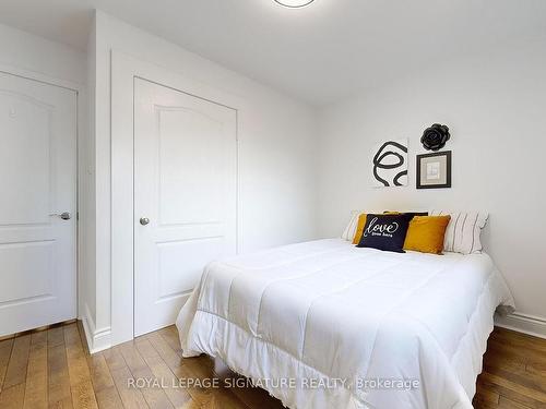 88 Mccraney St W, Oakville, ON - Indoor Photo Showing Bedroom