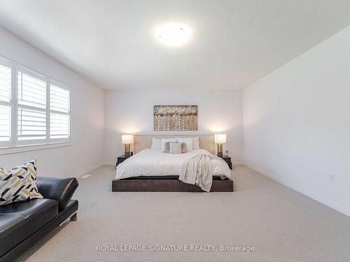 127 Court Dr, Brant, ON - Indoor Photo Showing Bedroom