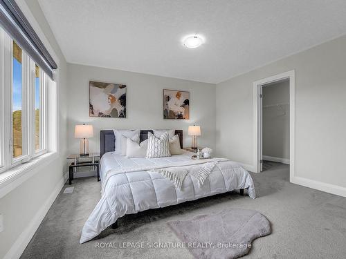 7 Carina St E, Kitchener, ON - Indoor Photo Showing Bedroom