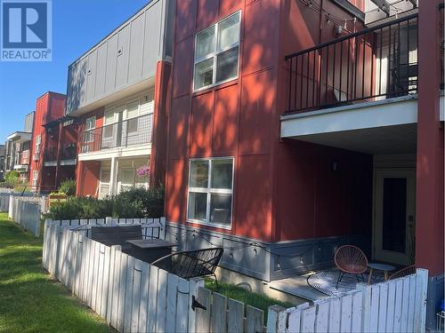 1481 Glenmore Road N Unit# 210, Kelowna, BC - Outdoor With Exterior