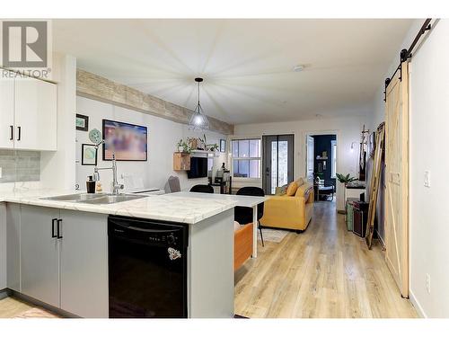 1481 Glenmore Road N Unit# 210, Kelowna, BC - Indoor Photo Showing Kitchen With Double Sink