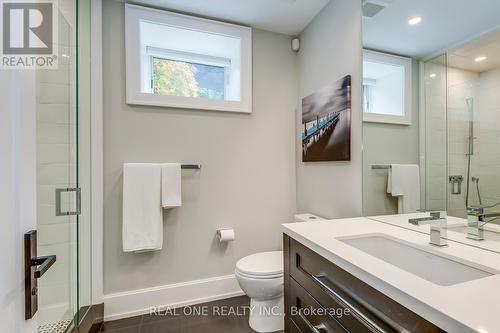 1386 Willowdown Road, Oakville, ON - Indoor Photo Showing Bathroom