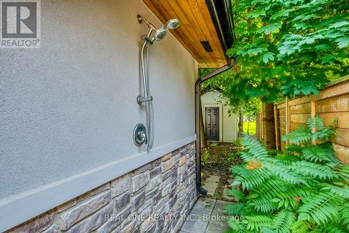 1386 Willowdown Road, Oakville, ON - Outdoor