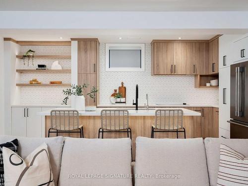 34 Edgecroft Rd, Toronto, ON - Indoor Photo Showing Kitchen