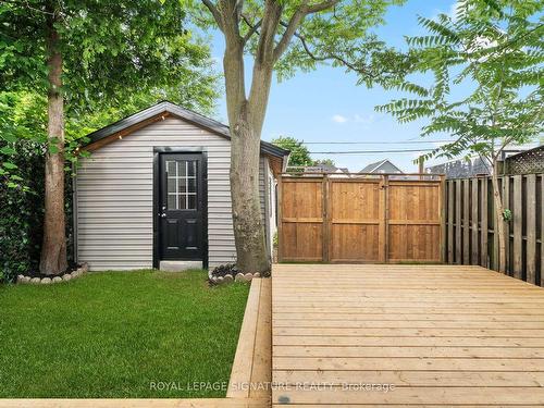 207 Kensington Ave N, Hamilton, ON - Outdoor