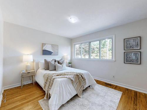 14 Linville Rd W, Toronto, ON - Indoor Photo Showing Bedroom