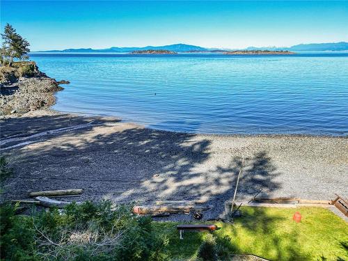 3122 Dolphin Dr, Nanoose Bay, BC 