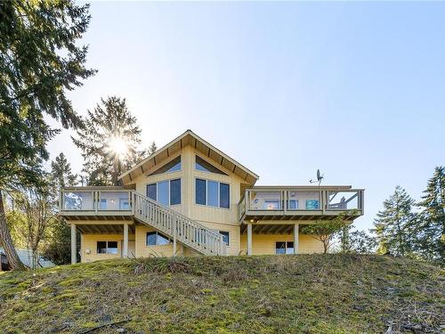 3122 Dolphin Dr, Nanoose Bay, BC 