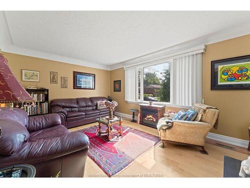 4190 Roseland Drive East, Windsor, ON 