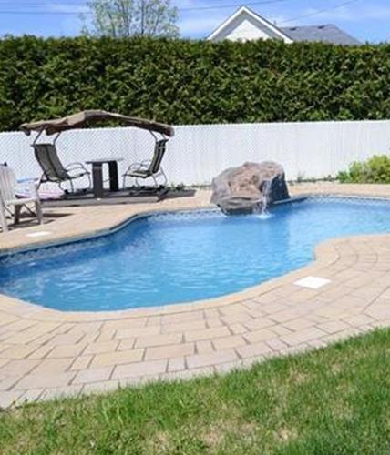 Pool - 180 Rue Du Bassin, Terrebonne (Lachenaie), QC - Outdoor With In Ground Pool