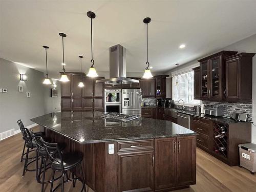 641 Second Street, Fort Frances, ON - Indoor Photo Showing Kitchen With Upgraded Kitchen