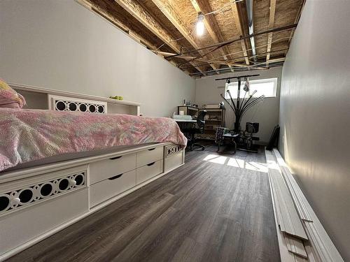 641 Second Street, Fort Frances, ON - Indoor Photo Showing Bedroom