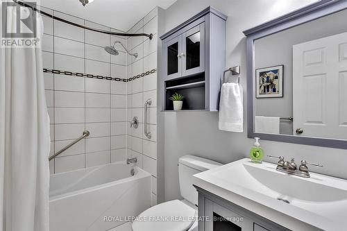 10 - 684 Whitaker Street, Peterborough (Ashburnham), ON - Indoor Photo Showing Bathroom