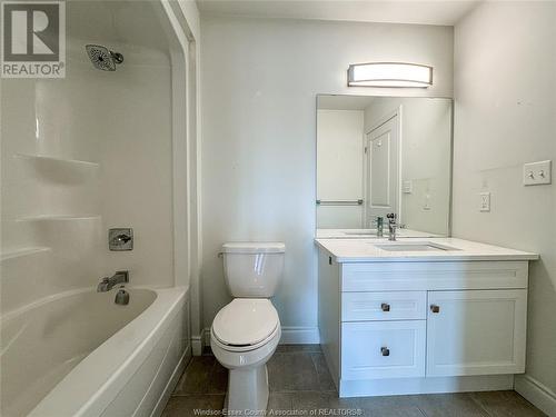 1141 Bridal Falls, Windsor, ON - Indoor Photo Showing Bathroom