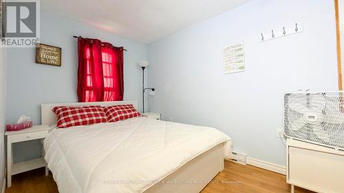 21 Huron Street, Lambton Shores (Grand Bend), ON - Indoor Photo Showing Bedroom