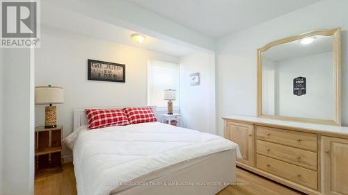 21 Huron Street, Lambton Shores (Grand Bend), ON - Indoor Photo Showing Bedroom