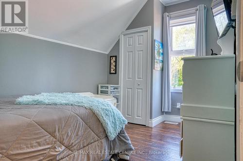 3070 Patrick Street, Howick, ON - Indoor Photo Showing Bedroom