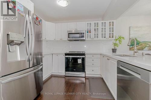 70 - 399 Vodden Street E, Brampton (Madoc), ON - Indoor Photo Showing Kitchen