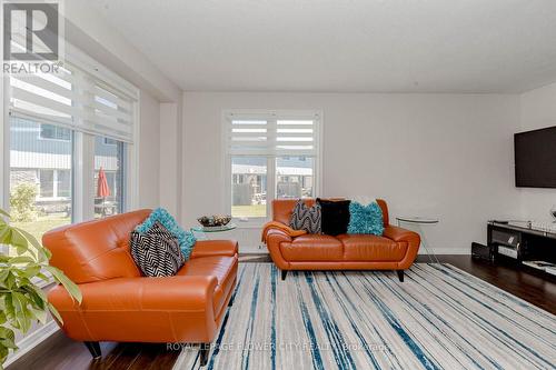 70 - 399 Vodden Street E, Brampton (Madoc), ON - Indoor Photo Showing Living Room