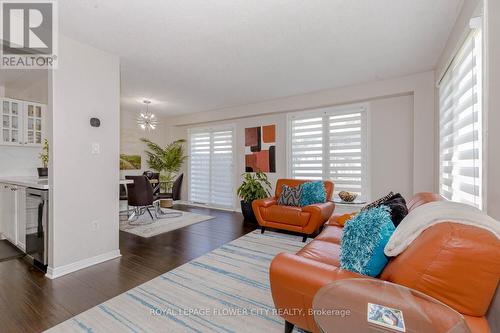 70 - 399 Vodden Street E, Brampton, ON - Indoor Photo Showing Living Room