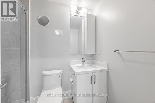 52 Saddlecreek Drive, Markham (Commerce Valley), ON - Indoor Photo Showing Bathroom