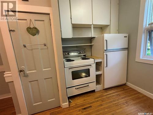 123 Crescent Lake Road, Saltcoats, SK - Indoor Photo Showing Kitchen