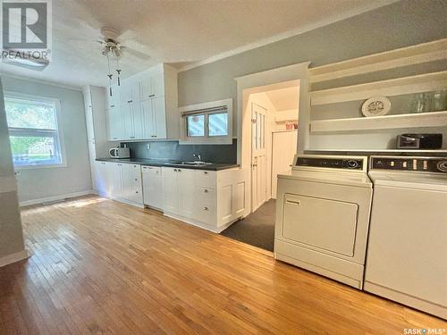 123 Crescent Lake Road, Saltcoats, SK - Indoor Photo Showing Laundry Room