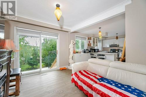 14 Axsmith Crescent, Toronto (Don Valley Village), ON - Indoor Photo Showing Living Room