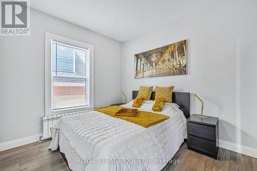 214 Mississaga Street W, Orillia, ON - Indoor Photo Showing Bedroom