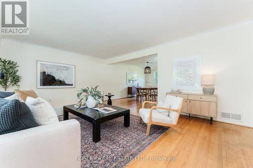 4 Stubbswood Square, Toronto (Agincourt South-Malvern West), ON - Indoor Photo Showing Living Room