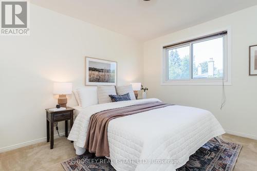 4 Stubbswood Square, Toronto (Agincourt South-Malvern West), ON - Indoor Photo Showing Bedroom