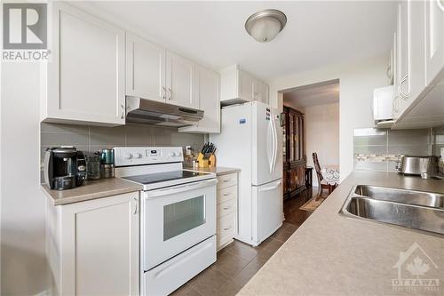 2233 Marble Crescent, Prescott And Russell, ON - Indoor Photo Showing Kitchen With Double Sink