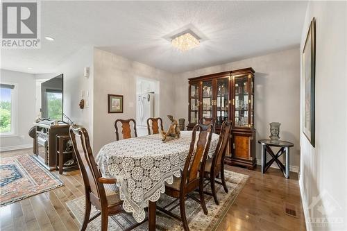 2233 Marble Crescent, Prescott And Russell, ON - Indoor Photo Showing Dining Room