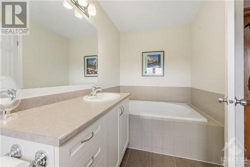 2233 Marble Crescent, Prescott And Russell, ON - Indoor Photo Showing Bathroom