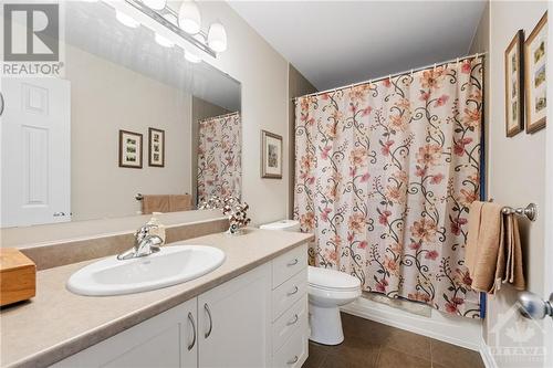 2233 Marble Crescent, Prescott And Russell, ON - Indoor Photo Showing Bathroom