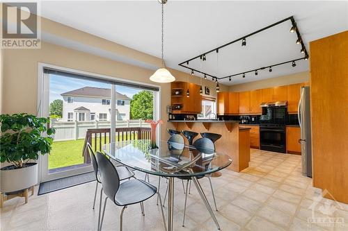 2 Knotwood Court, Ottawa, ON - Indoor Photo Showing Dining Room