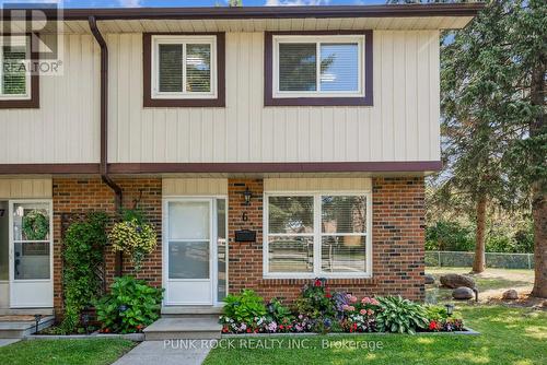 6 - 1230 Radom Street, Pickering (Bay Ridges), ON 