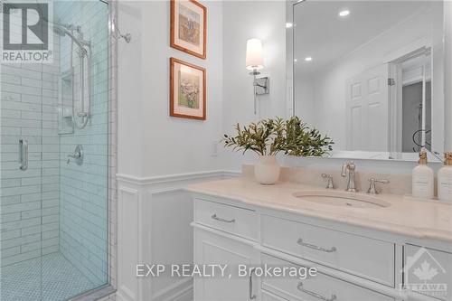 72 Delong Drive, Ottawa, ON - Indoor Photo Showing Bathroom