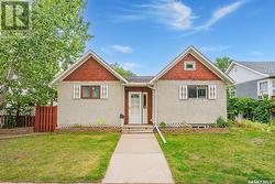 629 J AVENUE S  Saskatoon, SK S7M 2A9