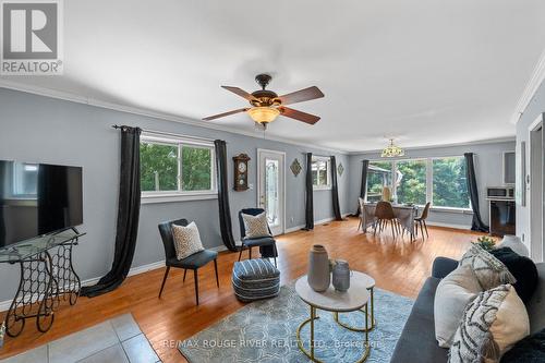 7603 County Rd 45 Road, Alnwick/Haldimand, ON - Indoor Photo Showing Living Room