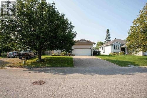 120 East Champagne Dr, Sault Ste. Marie, ON - Outdoor