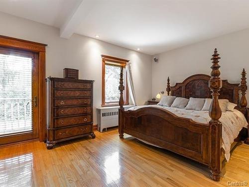 Master bedroom - 4629 Av. De Melrose, Montréal (Côte-Des-Neiges/Notre-Dame-De-Grâce), QC - Indoor Photo Showing Bedroom